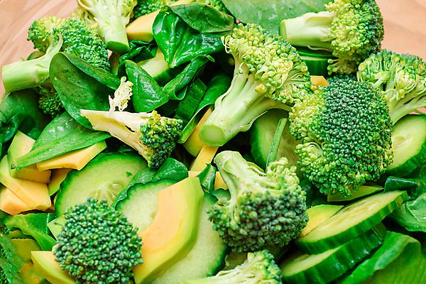 포토 JPG 해외이미지 오이 근접촬영 사람없음 초록색 샐러드 신선 브로콜리 시금치 아보카도 건강식 그린푸드 비건음식 해외포토 음식 뷰포인트 컬러 채소 과일 파일형식 비건 이미지허브