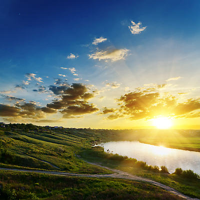 포토 JPG 해외이미지 구름 백그라운드 오렌지 자연 하늘 날씨 추상 풍경 사람없음 야외 빨간색 초록색 물 여름 파란색 빛 강 햇빛 태양 노란색 일출 환경 맑음 일몰 광선 흰색 시골 황금 저녁 땅 언덕 장면 내추럴 종료 평야 수평선 해외포토 자연요소 계절 컬러 무늬 과일 노을 야간 생태계 파일형식 이미지허브