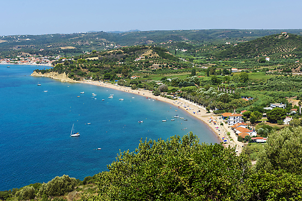 포토 JPG 해외이미지 나무 유럽 모래 바다 여행 백그라운드 자연 하늘 휴가 산 주택 파노라마 사람 해변 사람없음 야외 초록색 물 파란색 맑음 만 보트 지중해 그리스 휴양지 터키석 해외포토 자연요소 식물 나라 컬러 배_교통 날씨 촬영기법 건물 장소 보석 생태계 파일형식 이미지허브