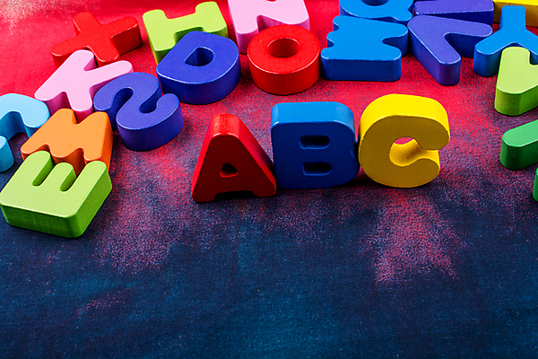 포토 JPG 해외이미지 알파벳 실내 영어교육 사람없음 블록 B 교구 A C 빨간배경 남색배경 해외포토 영어 교육 백그라운드 내부 빨간색 남색 파일형식 이미지허브