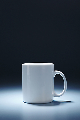 포토 JPG 해외이미지 커피 음료 사람없음 컵 주방 기댐 흰색 도자기 차 컨테이너 오브젝트 에스프레소 고립 해외포토 식기 산업 컬러 모션 파일형식 이미지허브