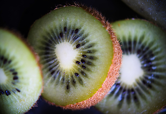 포토 JPG 해외이미지 단면 실내 키위 근접촬영 사람없음 세개 슬라이스 키위씨 해외포토 뷰포인트 과일 3 씨앗 내부 파일형식 이미지허브