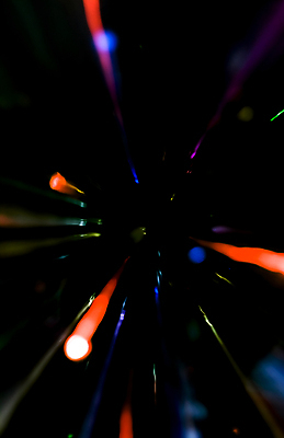 포토 JPG 해외이미지 디자인 선 백그라운드 이동 컨셉 무지개 패턴 자국 모션 벽지 추상 미술 사람없음 그래픽 장식 파란색 빛 컬러풀 우주 디지털 검은색 어둠 힘 산책로 흐름 시간 매끈함 야간 저녁 소프트포커스 속도 질감 역동적 부드러움 장노출 섬유 블러 효과 해외포토 자연요소 길 컬러 무늬 문화예술 촬영기법 직물 감각 파일형식 이미지허브