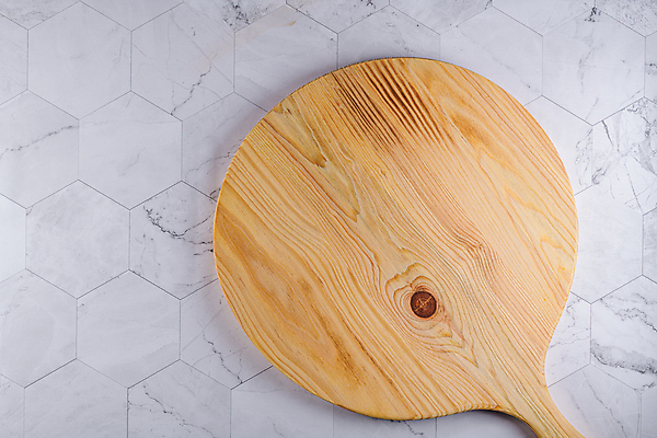 포토 JPG 해외이미지 주방용품 실내 사람없음 하이앵글 흰배경 대리석 나무도마 카피스페이스 해외포토 뷰포인트 생활용품 백그라운드 재료 도마 내부 목재 공백 흰색 파일형식 이미지허브