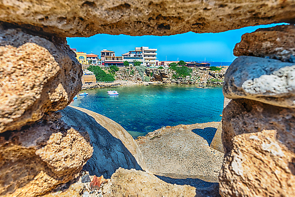 포토 JPG 해외이미지 유럽 벽 바다 섬 자연 휴가 파노라마 풍경 사람없음 여름 파란색 탑 이탈리아 만 성 방어 지중해 폐허 다이빙 군용 남쪽 조감도 해외포토 건축물 계절 나라 컬러 군대 촬영기법 어류 수영 방향 생태계 수중스포츠 파일형식 이미지허브
