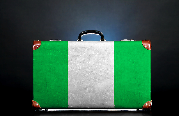 포토 JPG 해외이미지 해외 디자인 파도 여행 백그라운드 돈 서류가방 가방 비즈니스 모션 휴가 항해 손잡이 사람없음 상자 여행객 여행가방 자유 핸드백 수확 짐 깃발 가죽 심볼 오브젝트 사인 복고 잠금 애국심 삭제 나이지리아 대패 떠남 수하물 옛날 전국 해외포토 잡화 바다 컨셉 농업 배_교통 사람 재산 보안 파일형식 서아프리카 이미지허브