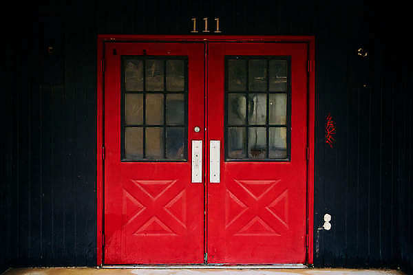 포토 JPG 해외이미지 외관 벽 여행 건축양식 창문 유리 벽돌 주택 사람없음 내부 건물 목재 사무실 문 수확 골동품 도시 복고 타운 선로 옛날 해외포토 나무 건축물 건축 농업 비즈니스 재료 재질 파일형식 이미지허브