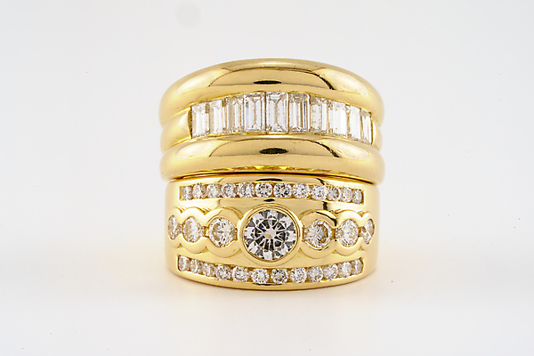 포토 JPG 해외이미지 여자 기념일 상징 결혼 백그라운드 2 결혼식 함께함 사랑 사람없음 빛 반짝임 노란색 유행 금속 흰색 반지 악단 아내 원형 황금 고급 보석 자르기 소중 심볼 다이아몬드 설정 해외포토 도형 감정 음악 컬러 컨셉 장신구 모션 재질 사람 이벤트 광석 파일형식 이미지허브