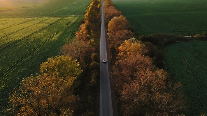 포토 JPG 해외이미지 나무 도로 여행 자동차 자연 하늘 미래 사람없음 야외 초록색 태양 환경 재활용 운전 속도 에코 생태계 스포츠카 잡종 굴곡 기후변화 드론 방법 베터리 생태학 요금 자동 전기자동차 조감도 해외포토 자연요소 식물 교육 길 육상교통 컬러 컨셉 교통시설 모션 날씨 변화 친환경 파일형식 이미지허브