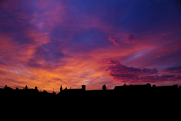 포토 JPG 해외이미지 계절 물결 오렌지 일러스트 자연 벽지 하늘 아침 따뜻함 파노라마 사람없음 야외 건물 빨간색 햇빛 태양 뷰티 노란색 일출 환경 디지털 어둠 황혼 일몰 봄 새벽 낭만 야간 저녁 엽서 천국 수평선 해외포토 주간 자연요소 건축물 컬러 컨셉 과일 촬영기법 노을 편지 생태계 파일형식 이미지허브