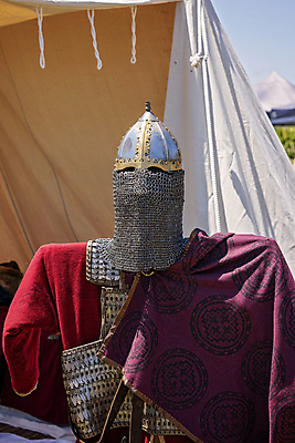 포토 JPG 해외이미지 전통 얼굴 가면 경비 사람없음 머리 마을 금속 장비 수확 화려 중세 역사 보호 안전모 헬멧 가죽 오브젝트 싸움 전쟁 과거 병정 뭉치 망사 전사 밀짚 갑옷 바이킹 복제 서유럽 세기 스트랩 캡모자 해외포토 모자_잡화 유럽 컨셉 농업 모션 재질 안전 신체부위 직물 짚 안전장비 보호장비 파일형식 이미지허브