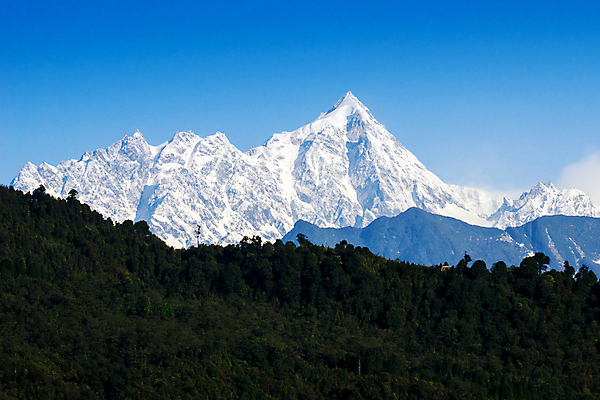 포토 JPG 해외이미지 계절 공원 여행 겨울 자연 하늘 아침 산 그림자 사람없음 파란색 빛 일출 환경 얼음 황혼 일몰 새벽 추위 흰색 정상 언덕 빙하 암초 웅장함 절정 히말라야 눈내림 해외포토 주간 자연요소 공공시설 컬러 눈_날씨 노을 생태계 파일형식 산맥 이미지허브