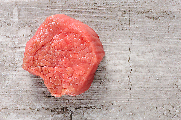 포토 JPG 해외이미지 음식 분홍색 조각 백그라운드 재료 육류 스테이크 요리 사람없음 목재 우주 회색 소고기 흰색 신선 정상 오브젝트 유기농 질감 날것 송아지고기 카피스페이스 해외포토 나무 웰빙 컬러 식재료 서양음식 공백 파일형식 이미지허브