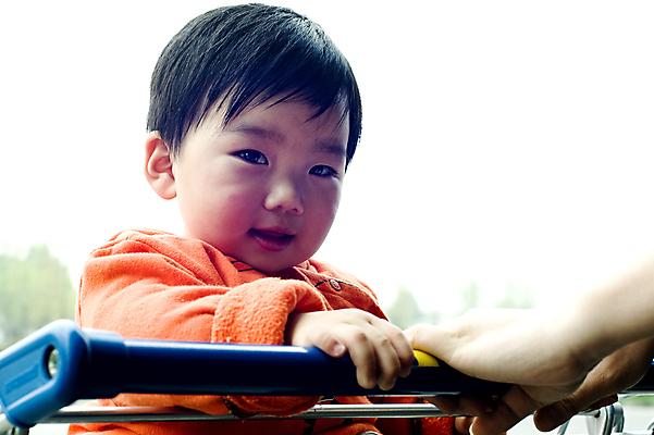 포토 JPG 해외이미지 손 행복 아시아 어린이 장난 건강 한명 사람 동양인 소년 머리 중국 자녀 아기 잡기 입 달콤 소중 연습 천진난만 유일 해외포토 1 남자 감정 나라 컨셉 모션 인종 신체부위 맛 파일형식 이미지허브