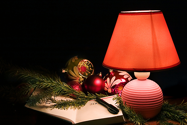 포토 JPG 해외이미지 전통 계절 백그라운드 크리스마스 겨울 공 휴가 손잡이 사람없음 장식 초록색 크리스마스트리 검은색 공책 나뭇가지 축하 화려 12월 여의주 해외포토 나무 기념일 컬러 컨셉 문구용품 날짜 파일형식 이미지허브