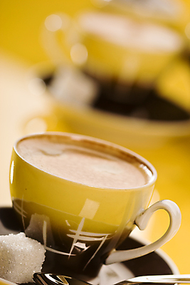 포토 JPG 해외이미지 커피 음료 사람없음 컵 노란색 숟가락 뜨거움 설탕 해외포토 식기 컬러 수저 파일형식 이미지허브