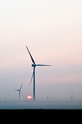 포토 JPG 해외이미지 산업 하늘 바람 사람없음 농장 환경 힘 재활용 풍차 발전기 에너지 칼날 풍력에너지 보호 프로펠러 회전 세대 유지 방앗간 생태학 해외포토 자연요소 교육 컨셉 농업 날씨 발전소 그린에너지 친환경 파일형식 이미지허브