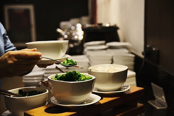 포토 JPG 해외이미지 1 접시 여자 행복 커피 음료 음식 빵 채소 오렌지 과일 비즈니스 태국 탁자 호텔 아침 아파트 건강 사람 동양인 사람없음 컵 식당 계란 식사 주스 샐러드 우유 튀김 흰색 신선 소시지 달콤 아침식사 먹기 속도 휴양지 토스트 버터 맛있는 해외포토 주간 식기 감정 아시아 컬러 가구 모션 숙소 유제품 주택 인종 상점 알 장소 가공식품 맛 파일형식 이미지허브