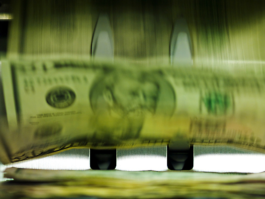 포토 JPG 해외이미지 종이 백그라운드 돈 비즈니스 사람없음 초록색 금융 파란색 숫자 세일 달러 기계 장비 재산 구매 소프트포커스 계산대 서비스 속도 보안 전자 결제 포인트 파산 빚 방법 블러 세금 승인 체크아웃 카운트 터미널 해외포토 문자 컬러 촬영기법 안전 경제 쇼핑 파일형식 이미지허브