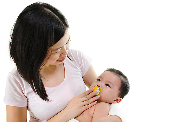 포토 JPG 해외이미지 라이프스타일 여자 감정 아들 얼굴 어린이 2 가족 포옹 엄마 휴식 주택 피곤 사랑 사람 소년 성인 두명 부모 외침 고통 육아 슬픔 흰색 아기 보호 울음 작음 배고픔 눈물 위로 걸음마 고립 돌봄 안락 해외포토 남자 컬러 컨셉 관계 안기 모션 표정 건물 생활 신체부위 소리 크기 파일형식 이미지허브