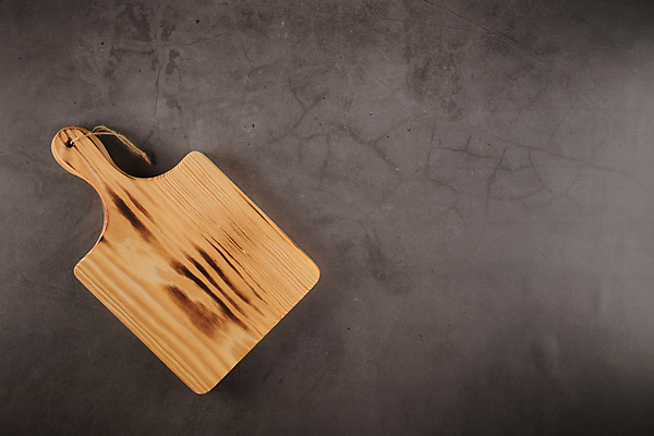 포토 JPG 해외이미지 회색배경 주방용품 실내 사람없음 하이앵글 나무도마 카피스페이스 해외포토 뷰포인트 생활용품 백그라운드 도마 내부 목재 공백 회색 파일형식 이미지허브