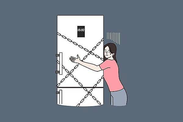 EPS 해외이미지 라이프스타일 여자 다이어트 일러스트 안기 한명 상반신 성인 일상 금지 울음 쇠사슬 냉장고 성인여자한명만 해외일러스트 1 모션 표정 건강 사람 라이프 생활 가전제품 여자한명만 성인여자만 파일형식 벡터 이미지허브