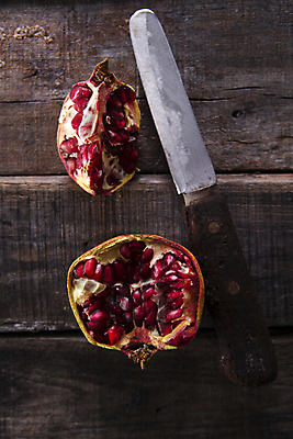 포토 JPG 해외이미지 사람없음 칼 석류 나무배경 해외포토 백그라운드 과일 파일형식 이미지허브