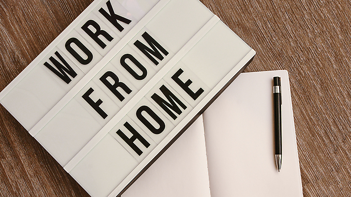 포토 JPG 해외이미지 실내 사람없음 볼펜 공책 재택근무 라이트박스 나무배경 해외포토 백그라운드 비즈니스 문구용품 내부 펜 파일형식 이미지허브