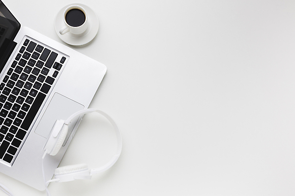 포토 JPG 해외이미지 디자인 교육 종이 커피 음악 백그라운드 컨셉 비즈니스 통신 탁자 주택 직장 사람없음 내부 파란색 노트북 스마트폰 컴퓨터 사무실 유행 우주 검은색 헤드폰 공책 공백 블록 흰색 키보드 업무 작업실 정상 휴대용 시원함 디자이너 전화기 책상 오브젝트 포스트잇 그림 예술가 고립 카피스페이스 해외포토 직업 음료 컬러 음향기기 가구 회사 문화예술 문구용품 건물 전자제품 핸드폰 스마트기기 메모지 작업 파일형식 이미지허브