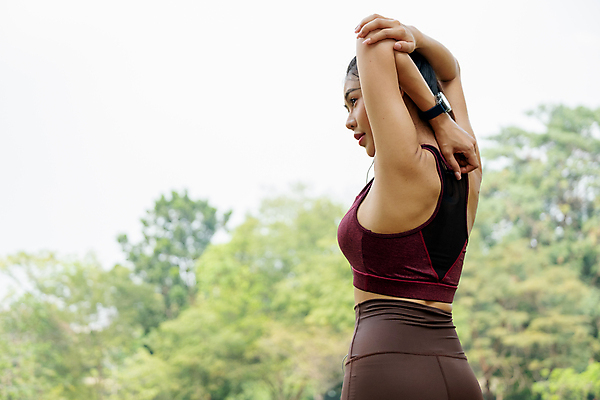 포토 JPG 해외이미지 1 라이프스타일 공원 여자 행복 스포츠 자연 휴식 건강 한명 미소 사람 동양인 야외 초록색 운동복 달리기 조깅 운동 햇빛 뷰티 중국 기쁨 연습 팔 달리기선수 순간 해외포토 옷 공공시설 감정 아시아 컬러 컨셉 모션 표정 인종 생활 신체부위 태양 생태계 육상선수 파일형식 이미지허브