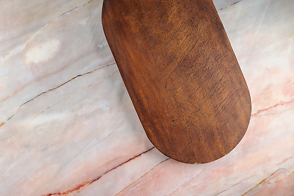 포토 JPG 해외이미지 주방용품 실내 사람없음 하이앵글 흰배경 대리석 나무도마 카피스페이스 해외포토 뷰포인트 생활용품 백그라운드 재료 도마 내부 목재 공백 흰색 파일형식 이미지허브