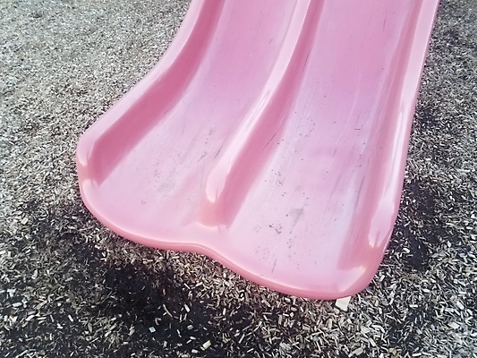 포토 JPG 해외이미지 분홍색 놀이 사람없음 야외 빨간색 미끄러짐 미끄럼틀 놀이터 플라스틱 해외포토 컬러 모션 재질 놀이기구 파일형식 이미지허브