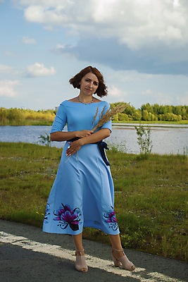 포토 JPG 해외이미지 백인 모델 라이프스타일 손 드레스 여자 꽃 행복 얼굴 꽃다발 결혼 백그라운드 꽃무늬 자연 결혼식 사랑 한명 사람 성인 야외 초록색 여름 파란색 컬러풀 뷰티 유행 봄 낭만 흰색 축하 신선 잡기 고급 우아함 다발 약혼 들러리 내추럴 해외포토 서양인 식물 1 옷 계절 감정 컬러 컨셉 무늬 모션 이벤트 생활 신체부위 생태계 약속 하객 파일형식 이미지허브