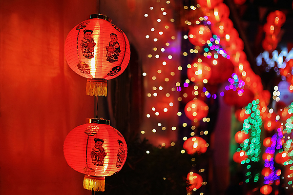 포토 JPG 해외이미지 전통 행복 종이 문화 여행 태국 새해 중국문화 한국 매달리기 동양인 이벤트 사람없음 장식 빨간색 빛 여행객 축제 중국 등불 축하 행운 상하이 야간 저녁 대만 베트남 베이징 타운 홍콩 말레이시아 싱가폴 차이나타운 카피스페이스 춘절 해외포토 자연요소 동양문화 명절 감정 아시아 컬러 외국문화 컨셉 모션 조명 사람 인종 관광지 동남아시아 공백 도시 중국전통 파일형식 이미지허브