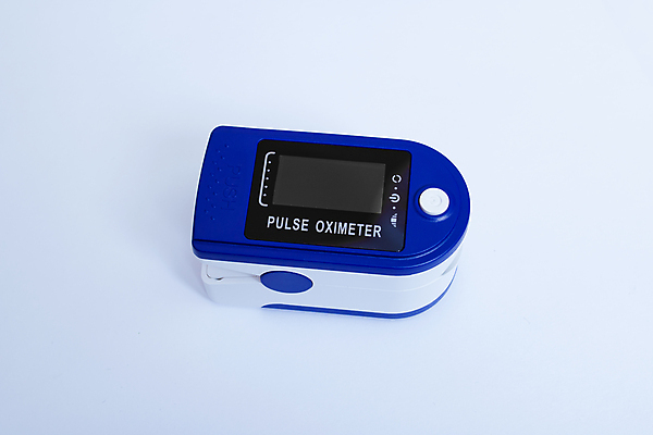 포토 JPG 해외이미지 실내 사람없음 오브젝트 흰배경 측정기 산소포화도측정기 해외포토 백그라운드 내부 기계 흰색 파일형식 이미지허브