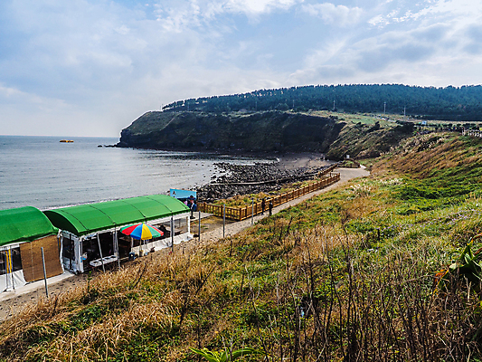 포토 JPG 해외이미지 길 바다 섬 여행 자국 자연 하늘 휴가 산 한국 풍경 사람없음 야외 초록색 물 파란색 항구 트래킹 산책로 보트 크루즈 오솔길 강의 즐거움 포트 남쪽 수평선 해외포토 자연요소 감정 아시아 컬러 배_교통 교통시설 레저 방향 생태계 파일형식 이미지허브