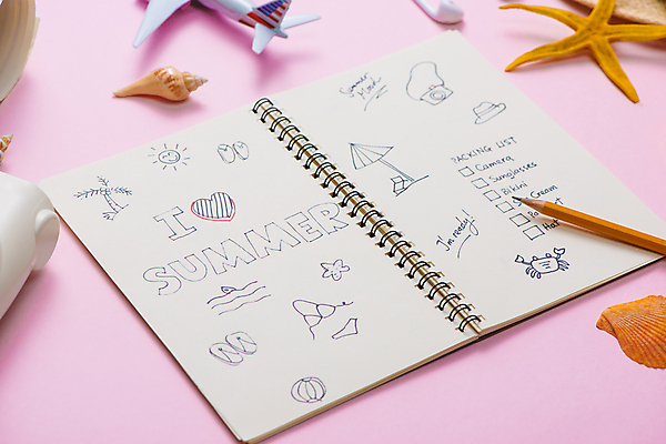 포토 JPG 해외이미지 손글씨 불가사리 비행기 실내 사람없음 연필 조개껍데기 소라 낙서 비행기모형 여행준비 플래너 카피스페이스 분홍색배경 해외포토 분홍색 여행 백그라운드 항공교통 조개 어패류 학용품 극피동물 대중교통 내부 필기구 모형 공백 준비 파일형식 이미지허브