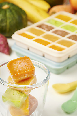 포토 JPG 스튜디오촬영 잔 바나나 실내 근접촬영 사람없음 아웃포커스 쌓기 숟가락 얼음 당근 흰배경 유기농 채식 고구마 이유식 건강식 단호박 얼음틀 프랑스음식 퓨레 얼림 국내포토 자연요소 식기 웰빙 음식 뷰포인트 백그라운드 컨셉 과일 모션 호박 디저트 뿌리채소 서양음식 촬영기법 수저 내부 흰색 파일형식