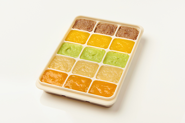 포토 JPG 스튜디오촬영 실내 사람없음 얼음 흰배경 유기농 채식 이유식 건강식 얼음틀 프랑스음식 퓨레 얼림 국내포토 자연요소 웰빙 음식 백그라운드 컨셉 디저트 서양음식 내부 흰색 파일형식