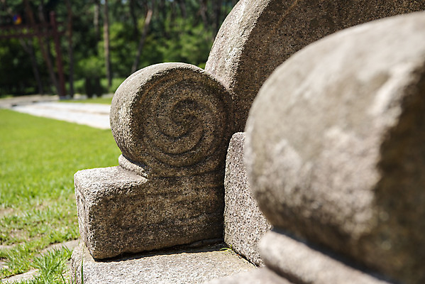 포토 JPG 주간 한국전통 여행 유적지 풍경 근접촬영 사람없음 야외 여름 관광지 계단 세계문화유산 문화재 역사 한국사 조선시대 남양주 사릉 어로 왕릉 조선왕릉 정순왕후 신로 국내포토 자연요소 전통 계절 뷰포인트 고건축 한국 경기도 파일형식 왕후 향어로