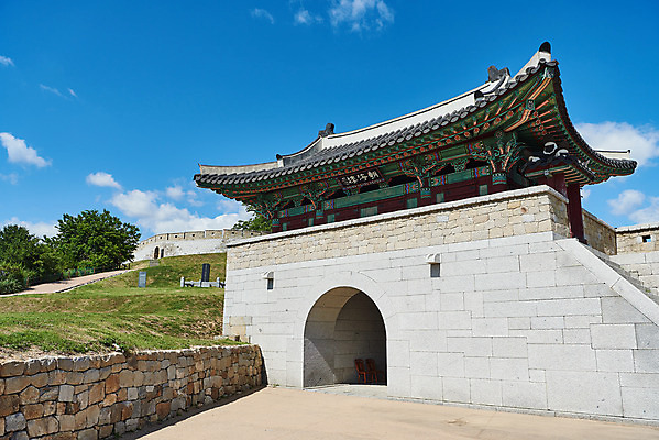 포토 JPG 주간 구름 여행 한국건축 유적지 하늘 풍경 사람없음 야외 관광지 봄 문화재 성 역사 한국사 강화도 국내여행 명승지 사적지 월곶진 국내포토 자연요소 건축물 계절 건축 고건축 인천 파일형식