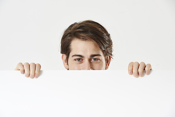 포토 JPG 스튜디오촬영 서양인 외국인 배너 남자 비즈니스 사각프레임 실내 한명 서기 들기 누끼 정장 근접촬영 상반신 성인 앞모습 30대 비즈니스맨 흰배경 성인남자한명만 국내포토 1 옷 뷰포인트 백그라운드 모션 프레임 사람 인종 내부 장년 사각형 흰색 직장인 남자한명만 성인남자만 파일형식