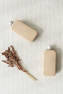 포토 JPG 스튜디오촬영 음료 포장 실내 사람없음 하이앵글 카페 커튼 병 흰배경 밀크티 플랫레이 국내포토 식기 뷰포인트 백그라운드 내부 상점 흰색 플랫 파일형식