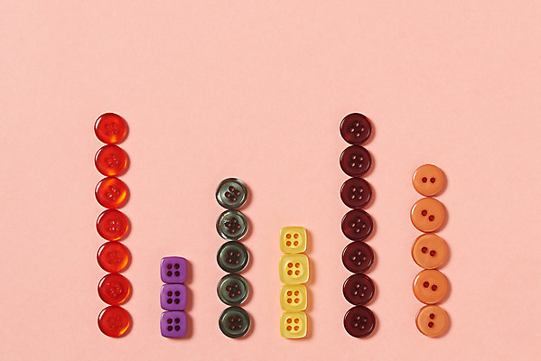 포토 JPG 스튜디오촬영 도형 비즈니스 그래프 단추 실내 사람없음 금융 하이앵글 막대그래프 플랫레이 분홍색배경 국내포토 뷰포인트 분홍색 백그라운드 내부 경제 플랫 파일형식