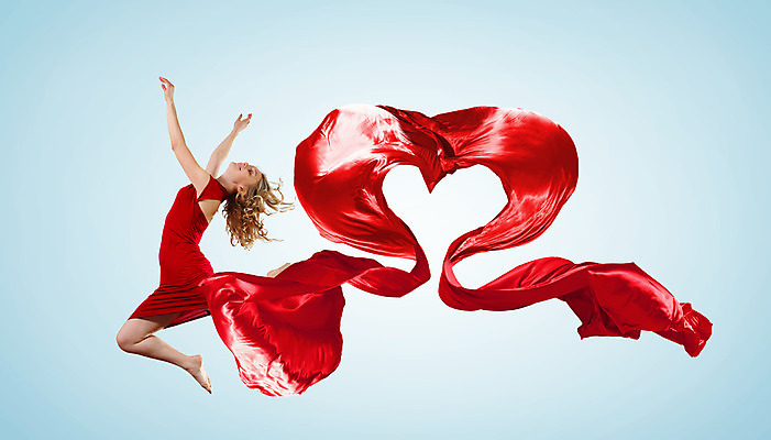 포토 JPG 해외이미지 백인 여자 포즈 모션 맨발 추상 사랑 한명 사람 성인 빨간색 금발 댄서 흐름 하트 표현 춤 화려 우아함 실크 발레 해외202004 해외포토 모양 서양인 직업 1 헤어스타일 감정 컬러 컨셉 무늬 발 문화예술 직물 파일형식