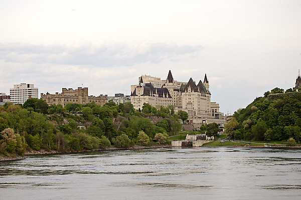 포토 JPG 해외이미지 캐나다 건축양식 호텔 사람없음 야외 건물 여행객 도시 고급 도심 해외202004 해외포토 건축물 건축 컨셉 북아메리카 숙소 사람 파일형식