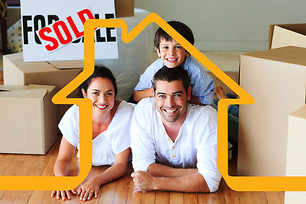 포토 JPG 해외이미지 백인 여자 남자 행복 아들 어린이 사다리 가족 모션 엄마 지붕 휴식 새로움 바닥 아파트 주택 소년 성인 세명 30대 상자 노란색 쌓기 아빠 플랫 윤곽 판지 해외202004 해외포토 서양인 감정 컬러 컨셉 관계 사람 건물 장년 도구 파일형식