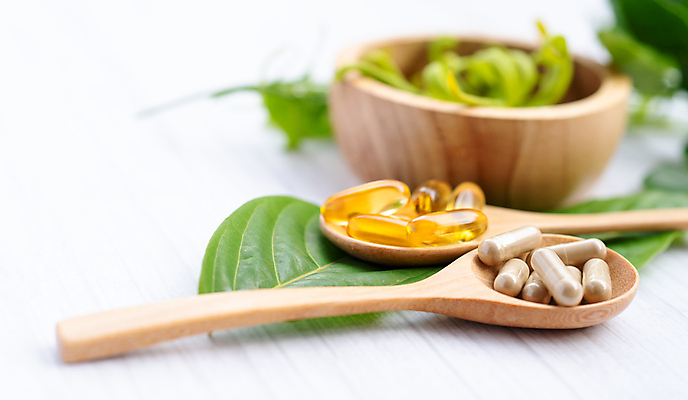 포토 JPG 해외이미지 그릇 건강 사람없음 알약 약 숟가락 허브 유기농 해외포토 식물 식기 웰빙 의학 수저 파일형식 이미지허브