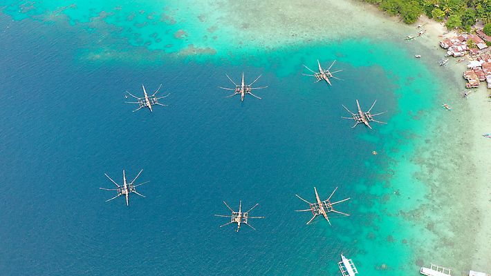 포토 JPG 해외이미지 전통 아시아 바다 섬 주택 풍경 사람없음 야외 건물 목재 물 마을 시골 만 어선 보트 오두막 가난 낚시꾼 커뮤니티 헛간 석호 빈민가 소셜 조감도 해외포토 자연요소 나무 건축물 나라 컨셉 배_교통 재료 저장고 파일형식 이미지허브
