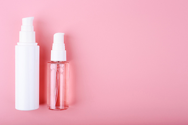 포토 JPG 해외이미지 실내 사람없음 하이앵글 뷰티 화장품 피부관리 스킨케어 수분크림 카피스페이스 분홍색배경 해외포토 뷰포인트 분홍색 백그라운드 내부 공백 파일형식 이미지허브